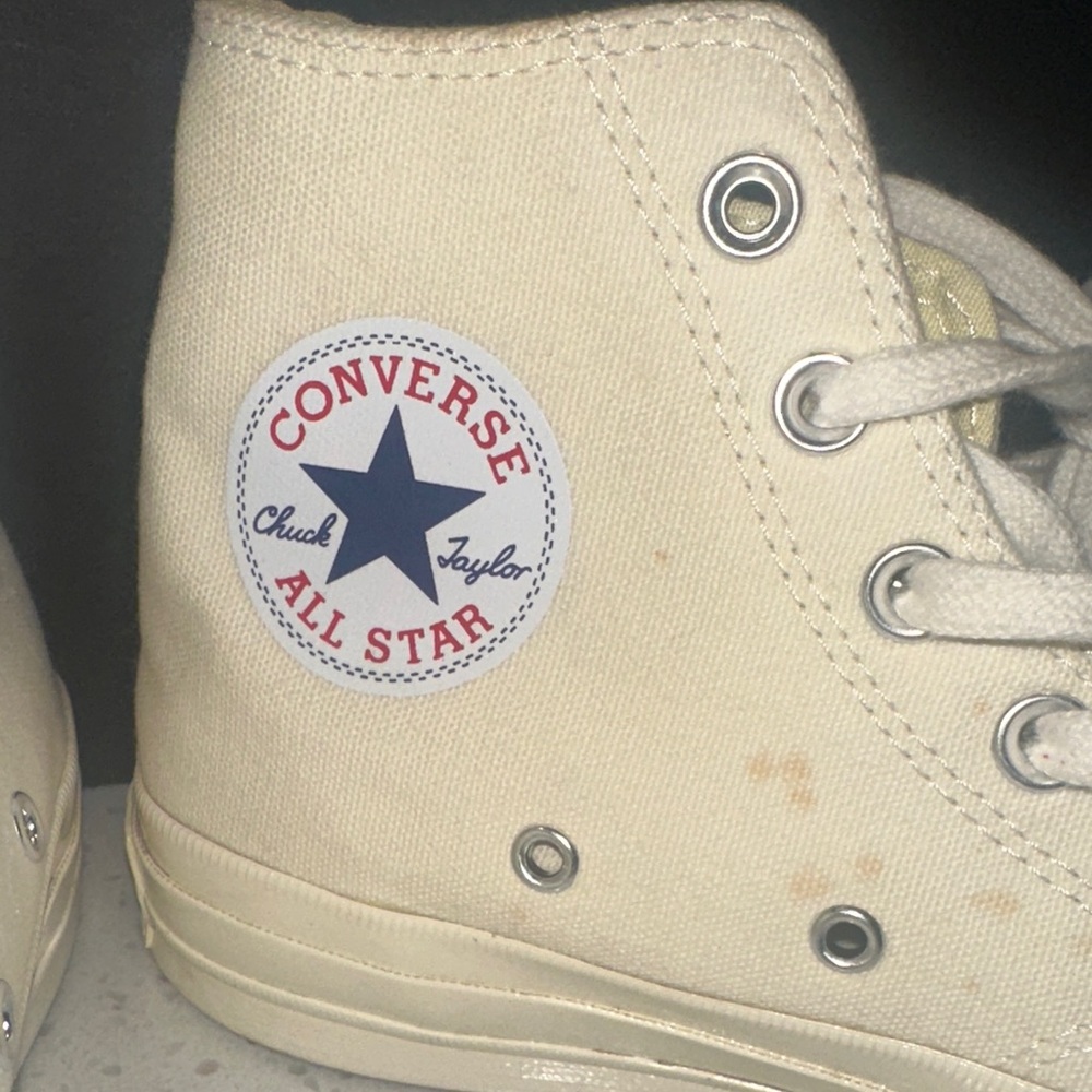 Converse High-Top Sneakers in Cream and‎ Red - Picture 2 of 13